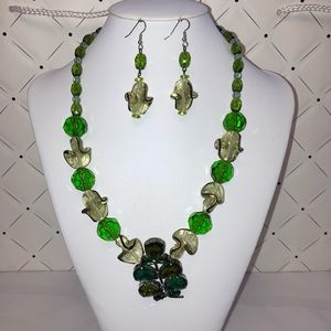 Glass beads necklace and earrings set ❤️
